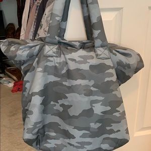 AE camo print tote